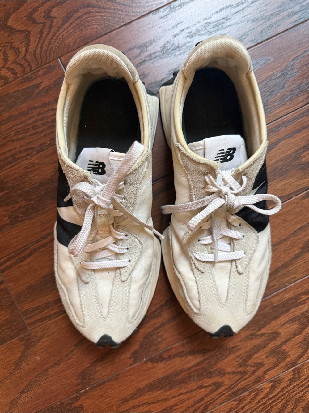 New Balance Men’s Cream and Black Vintage-Style Sneakers